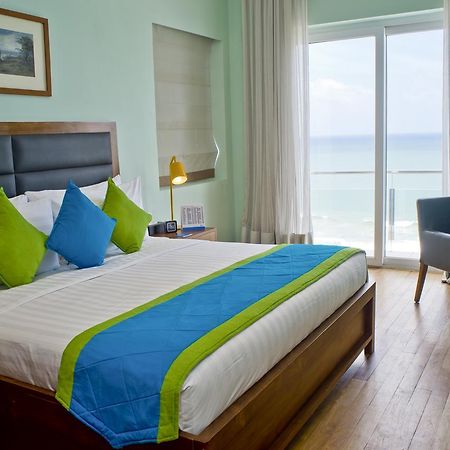 โอเชียน เอดจ์ สวีท แอนด์ โฮเทล โคลอมโบ Hotel ภายนอก รูปภาพ